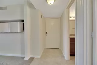Photo #2: 2576701 Listing 