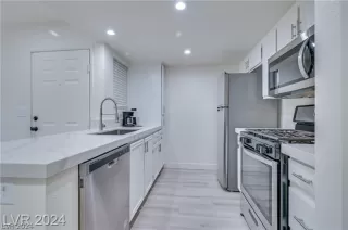 Photo #1: 2576711 Listing