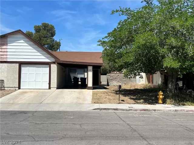 MLS: 2576718 Condo For Sale