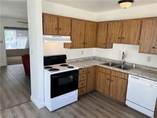 Photo #1: 2576718 Listing 