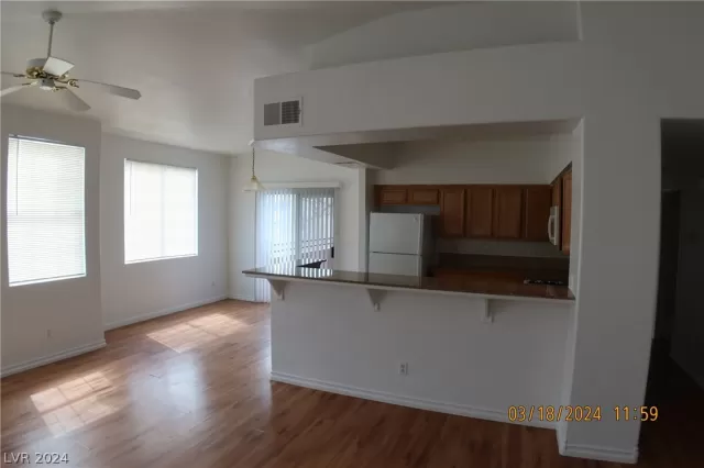 MLS: 2576725 Condo For Sale