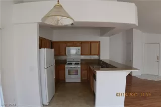 Photo #2: 2576725 Listing 