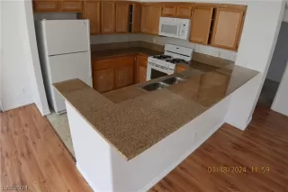 Photo #3: 2576725 Listing 