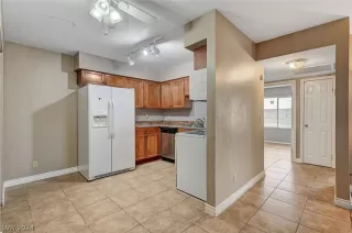 Photo #4: 2576733 Listing