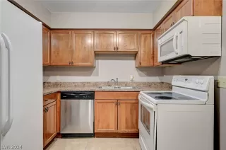 Photo #5: 2576733 Listing