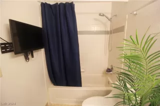 Photo #3: 2576739 Listing