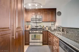 Photo #6: 2576751 Listing