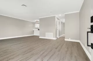 Photo #2: 2576757 Listing