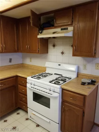 Photo #1: 2576843 Listing 