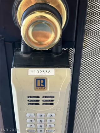 Photo #6: 2576843 Listing 