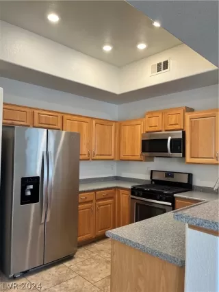 Photo #1: 2576849 Listing