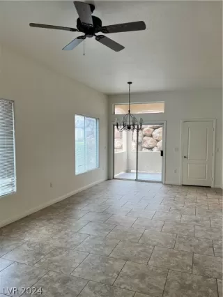 Photo #4: 2576849 Listing