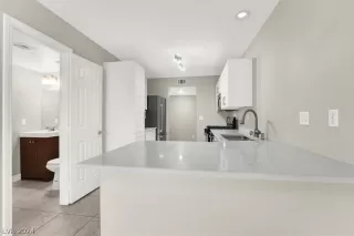 Photo #6: 2576886 Listing 