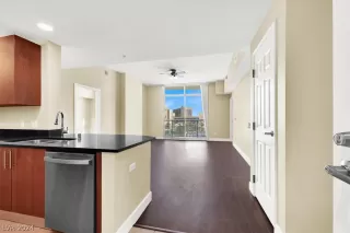 Photo #6: 2576898 Listing 