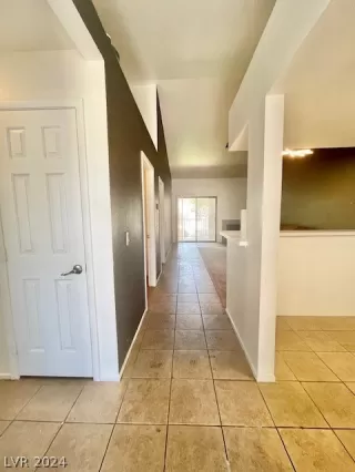 Photo #1: 2576906 Listing 