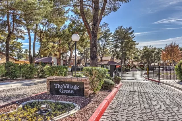 MLS: 2576936 Condo For Sale