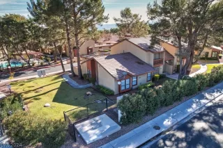 Photo #3: 2576936 Listing 