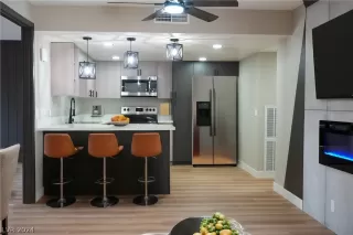 Photo #1: 2576944 Listing