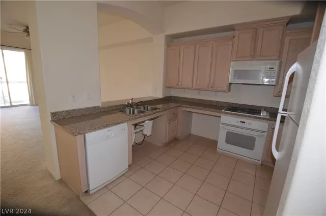 MLS: 2576951 Condo For Sale