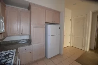 Photo #2: 2576951 Listing