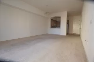 Photo #3: 2576951 Listing