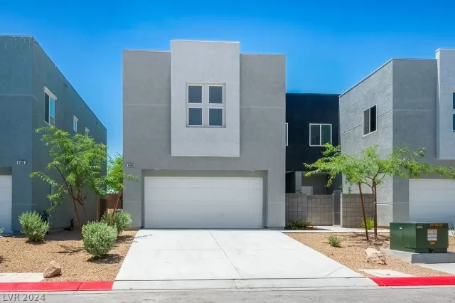 MLS: 2576953 Condo For Sale