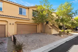 Photo #6: 2576998 Listing