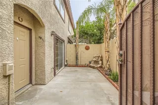 Photo #1: 2577035 Listing