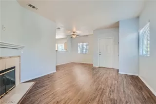 Photo #2: 2577111 Listing