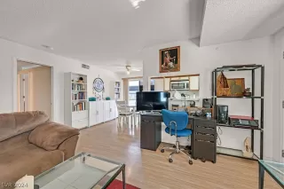 Photo #2: 2577112 Listing