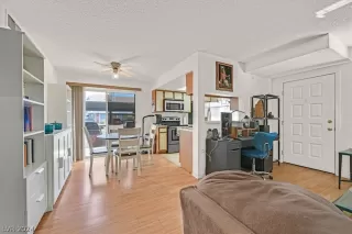 Photo #4: 2577112 Listing