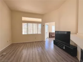 Photo #2: 2577140 Listing 