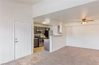 Photo #5: 2577168 Listing