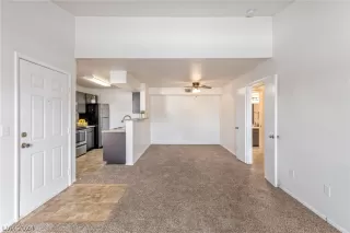 Photo #6: 2577168 Listing