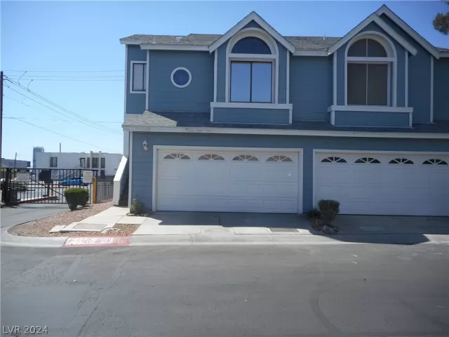 MLS: 2577171 Condo For Sale