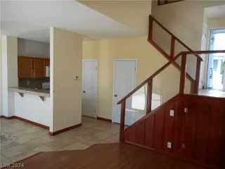 Photo #1: 2577171 Listing 