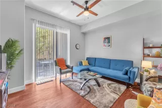 Photo #4: 2577190 Listing