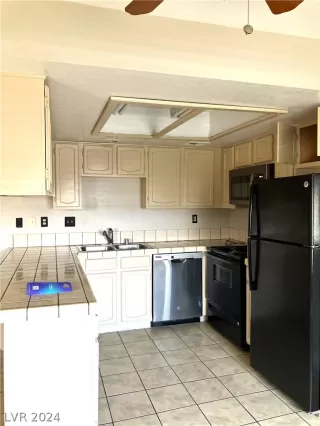 Photo #4: 2577195 Listing 