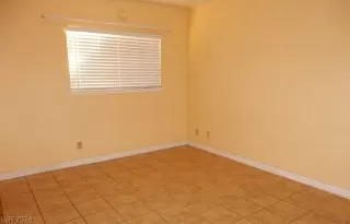 Photo #5: 2577195 Listing 