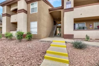 Photo #1: 2577203 Listing