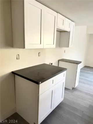 Photo #2: 2577204 Listing