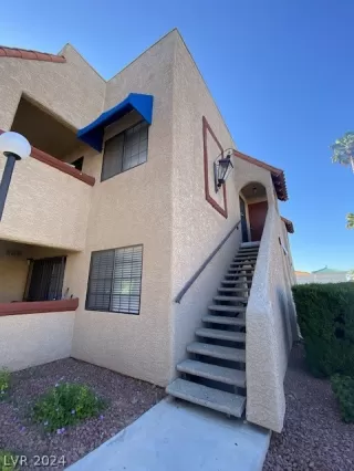 Photo #2: 2577207 Listing 