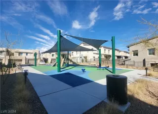 Photo #3: 2577209 Listing