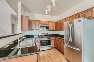 Photo #3: 2577230 Listing 