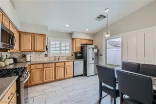 Photo #5: 2577240 Listing 