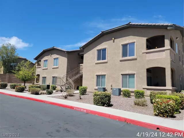 MLS: 2577243 Condo For Sale