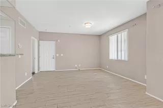 Photo #4: 2577250 Listing