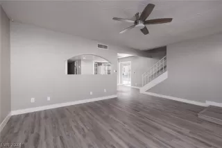 Photo #6: 2577270 Listing