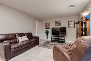 Photo #4: 2577294 Listing 