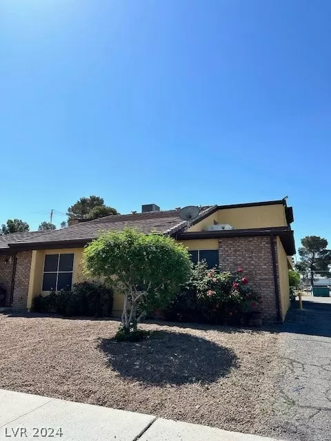 MLS: 2577295 Condo For Sale